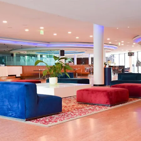 Radisson Blu Park Hotel & Conference Centre-3